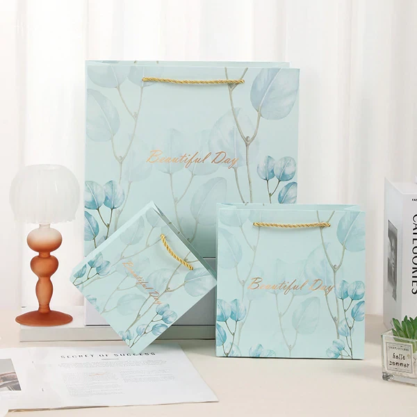 Málaí bronntanais pháipéar clóite