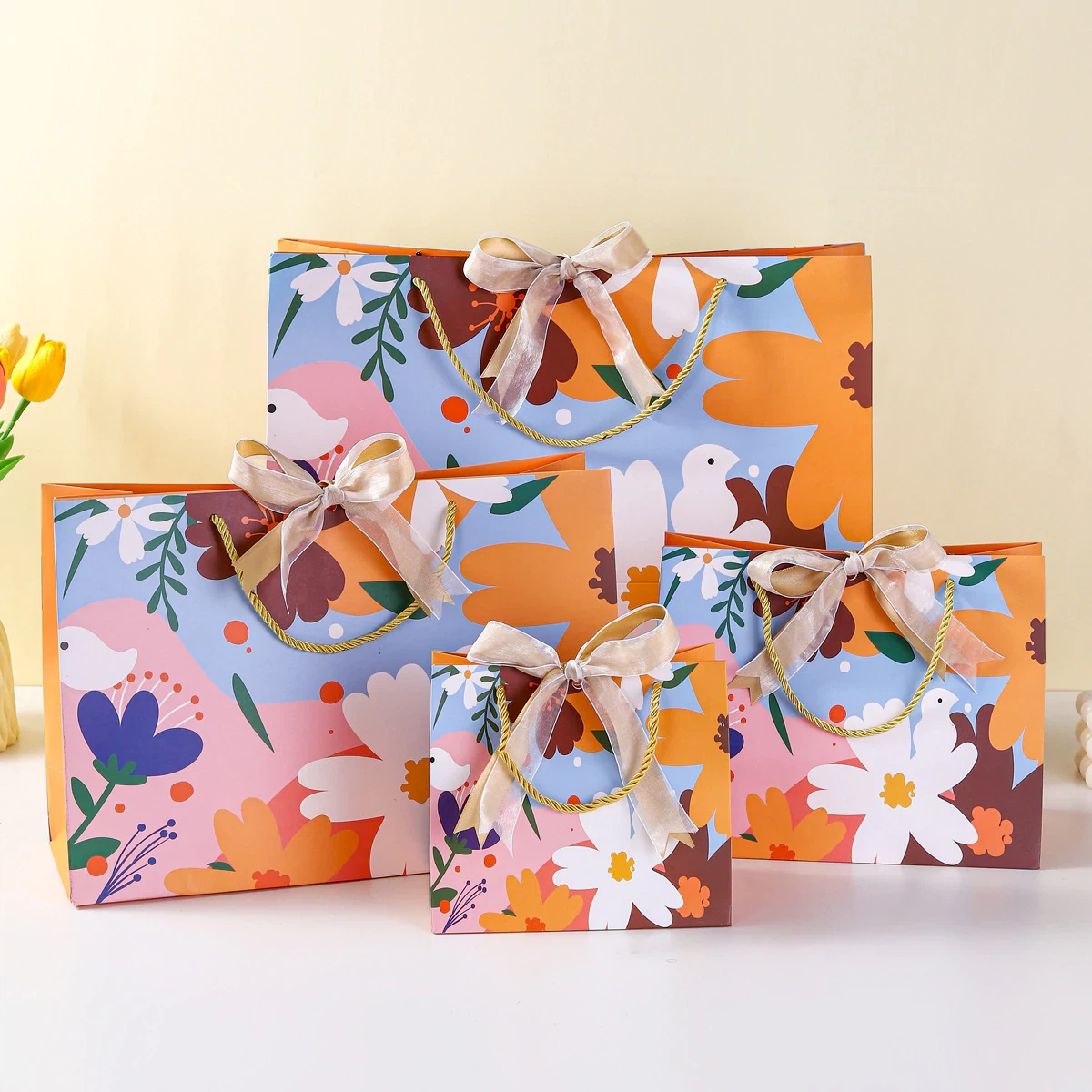 Málaí Bronntanais Pearsantaithe Bulc